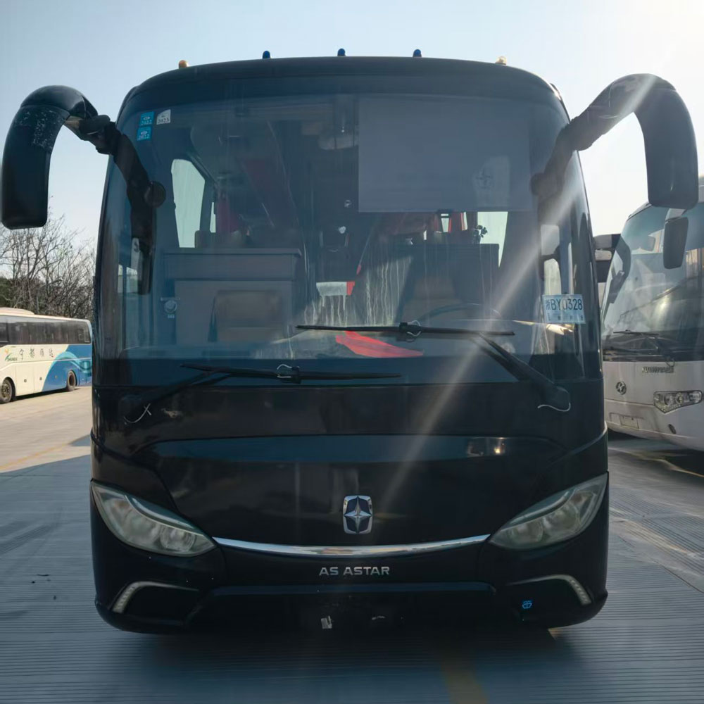 Yaxing 53 Koltuk Dizel Kullanılmış Otobüs Yaxing 53 Koltuk Dizel Kullanılmış Otobüs